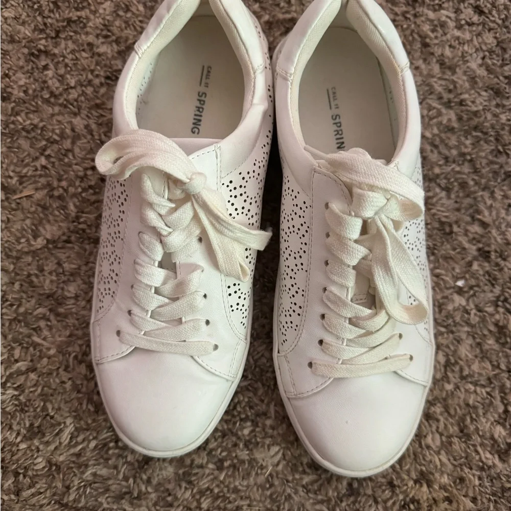 Soft and Comfy White Lace up Sneakers - Picture 2 of 5